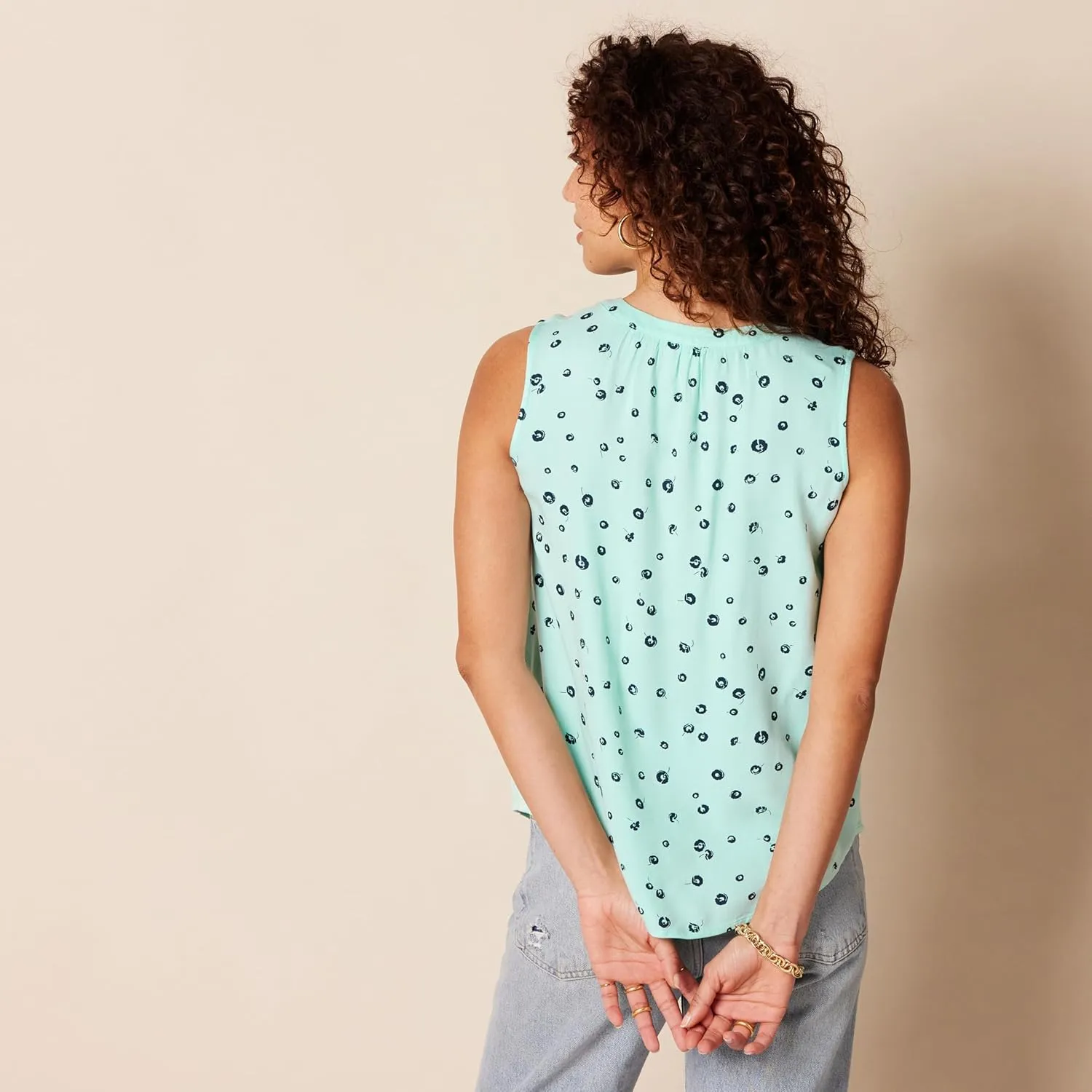 Amazon Essentials Women's Sleeveless Woven Shirt
