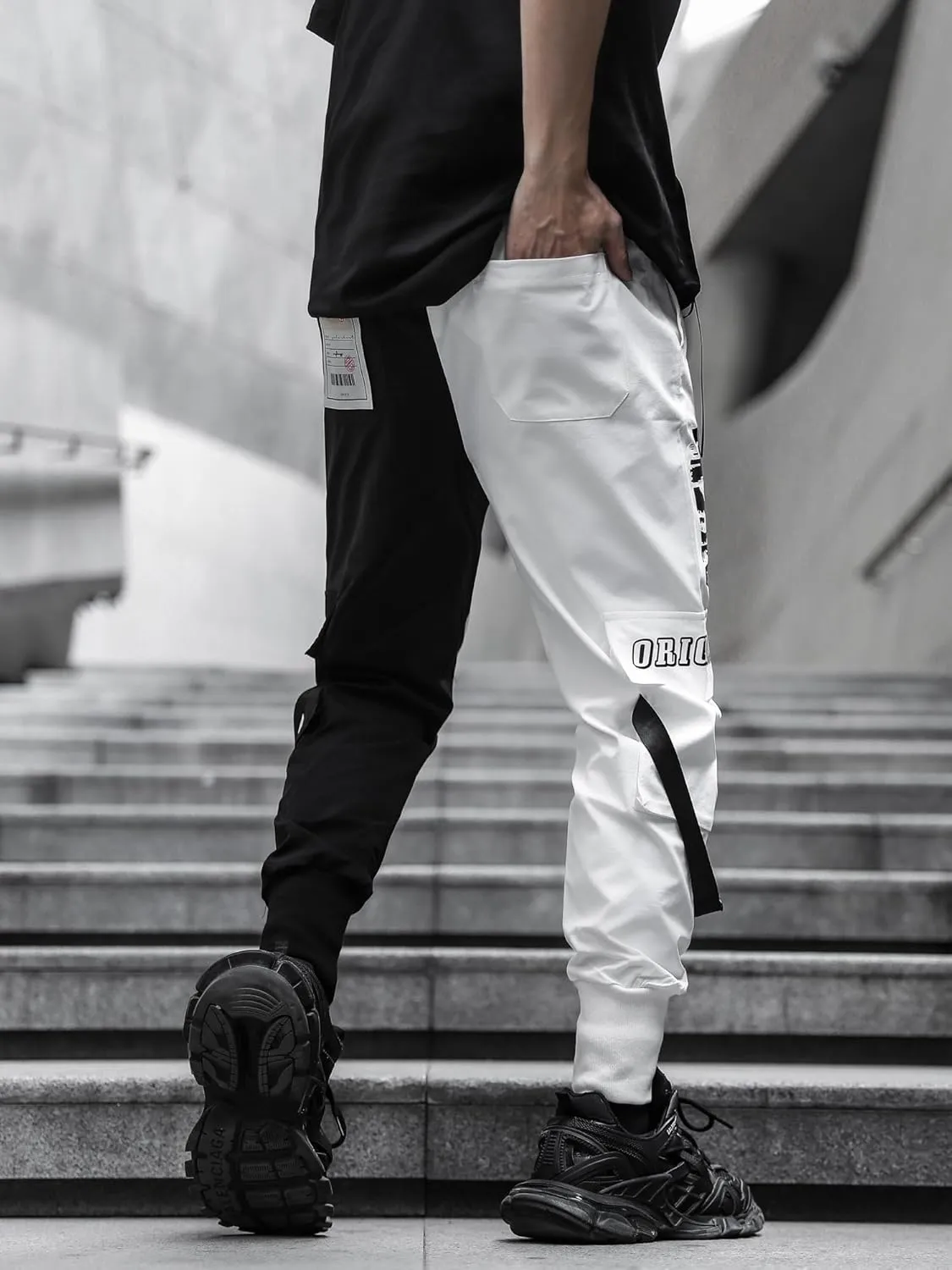 Men's Jogger Pants Punk Cargo Baggy Techwear Hip Hop Harem Pants Streetwear Tactical Track Pants Black White