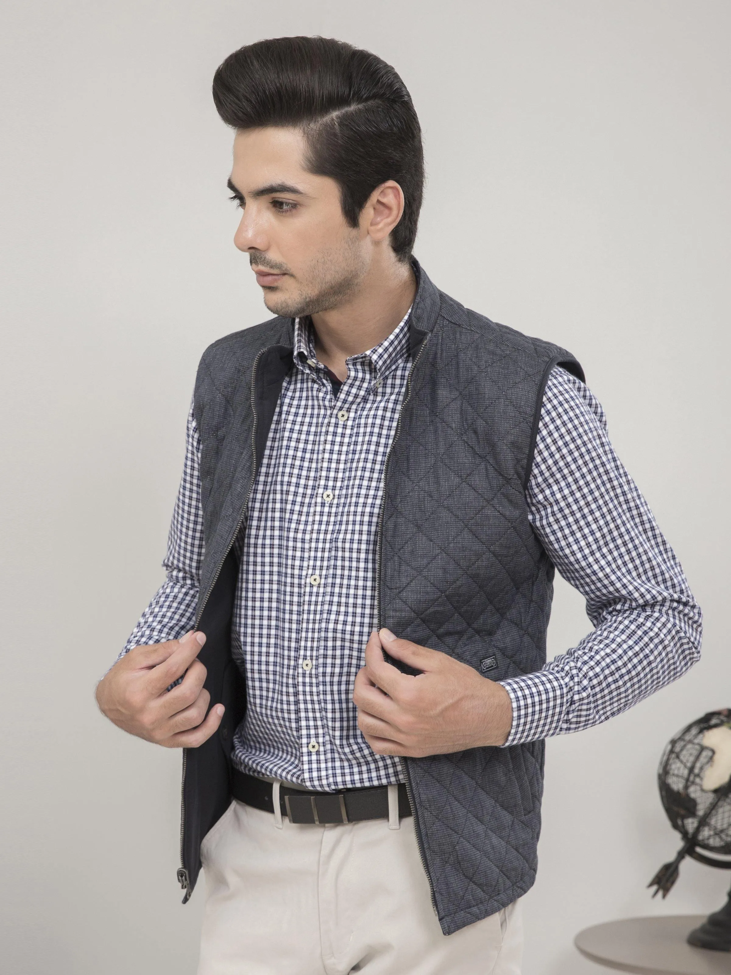REVERSIBLE SLEEVELESS CHARCOAL BLACK