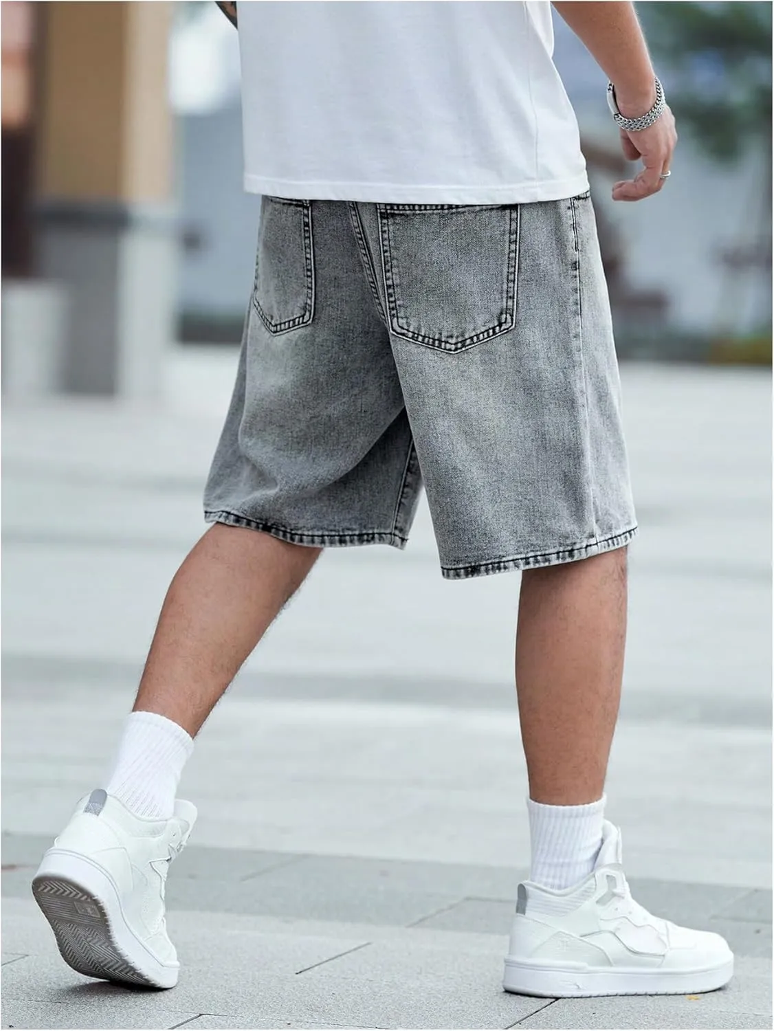 Verdusa Men's Wide Leg Baggy Jean Shorts Mid Waist Vintage Summer Denim Shorts