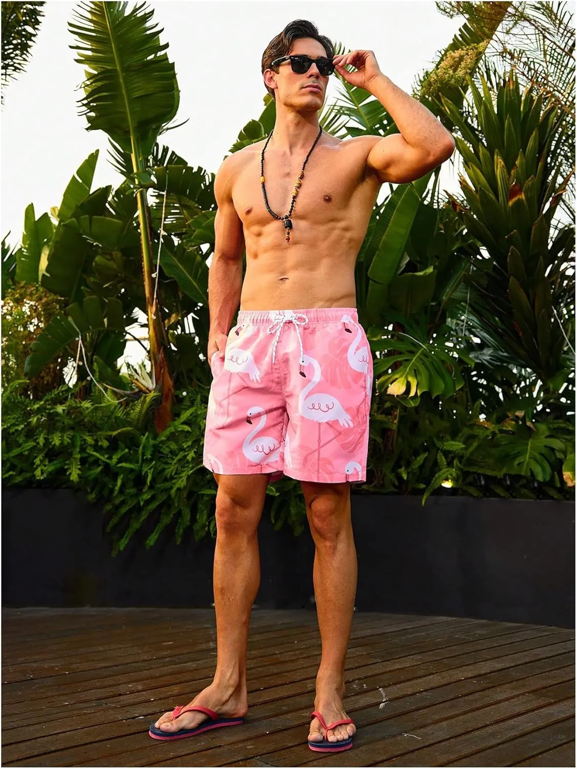 WDIRARA Men's Color Block Beach Shorts Summer Swim Shorts with Drawstring and Pockets