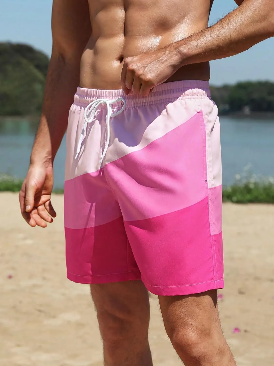 WDIRARA Men's Color Block Beach Shorts Summer Swim Shorts with Drawstring and Pockets