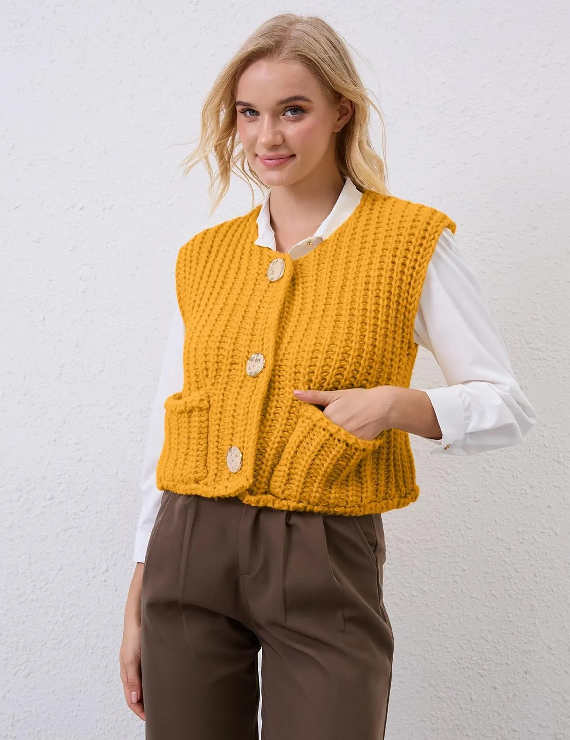 Women Crochet Knit Sweater Vest Button Up Cropped Casual Sleeveless Vest Fashion Vintage Cardigan with Pocket