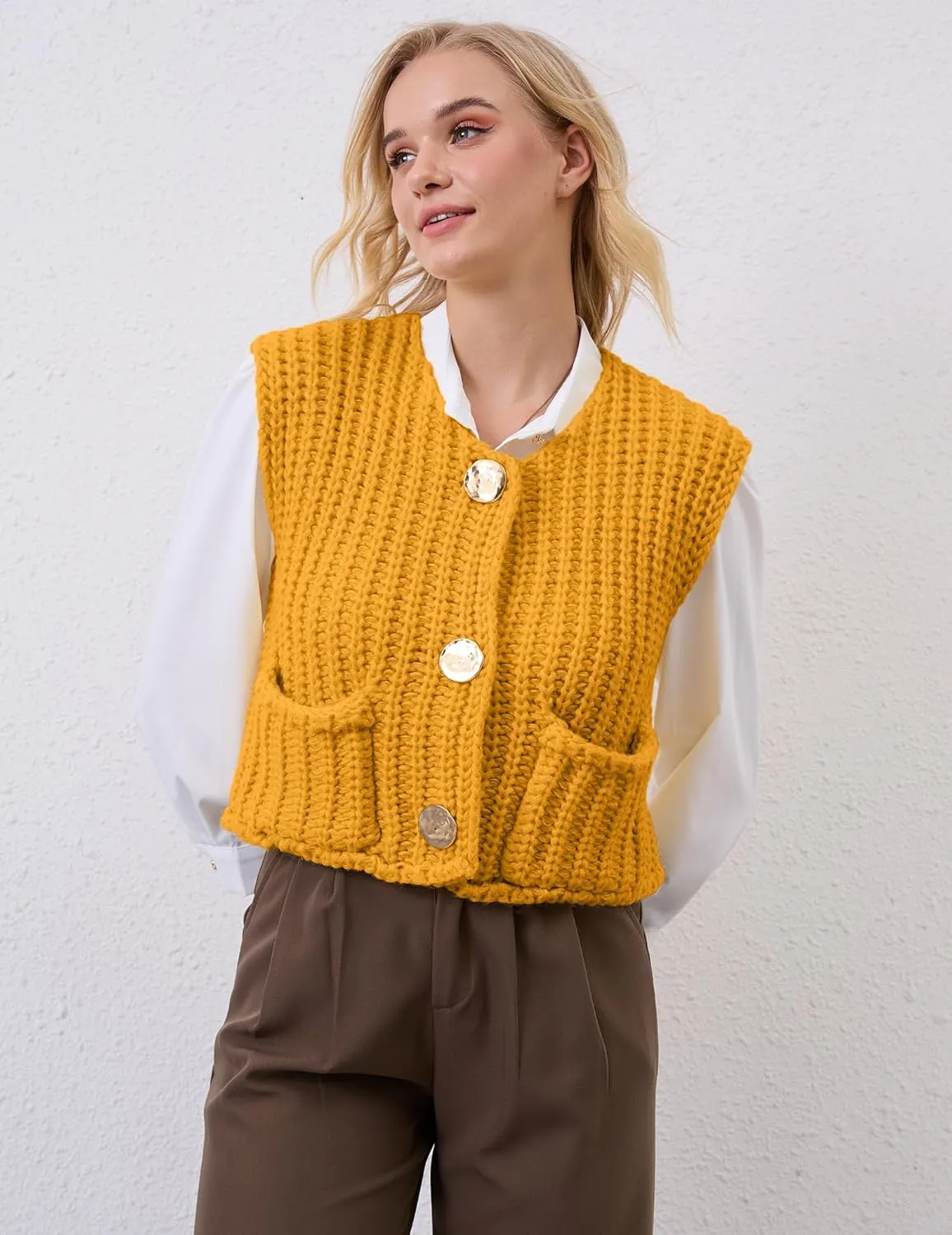 Women Crochet Knit Sweater Vest Button Up Cropped Casual Sleeveless Vest Fashion Vintage Cardigan with Pocket