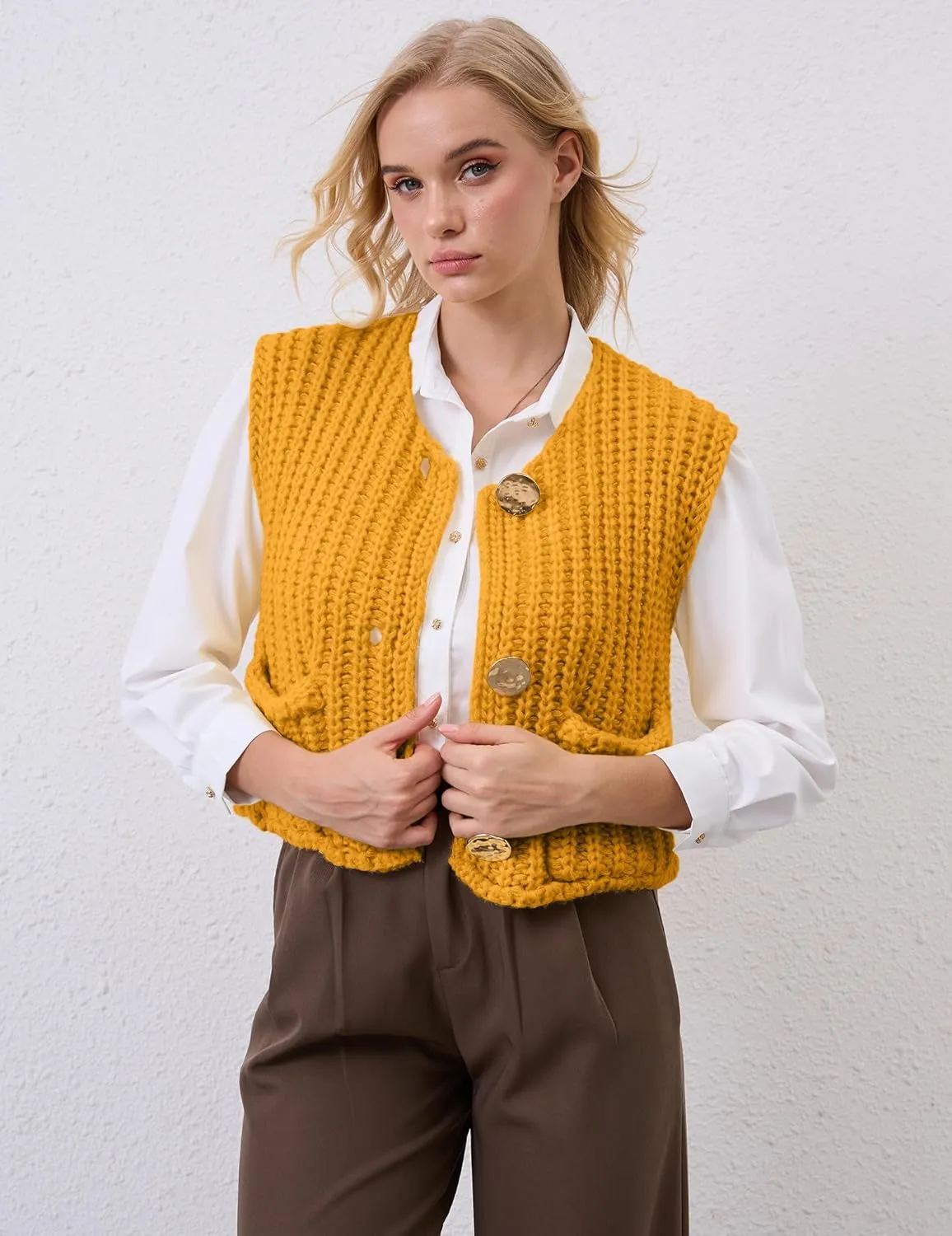 Women Crochet Knit Sweater Vest Button Up Cropped Casual Sleeveless Vest Fashion Vintage Cardigan with Pocket