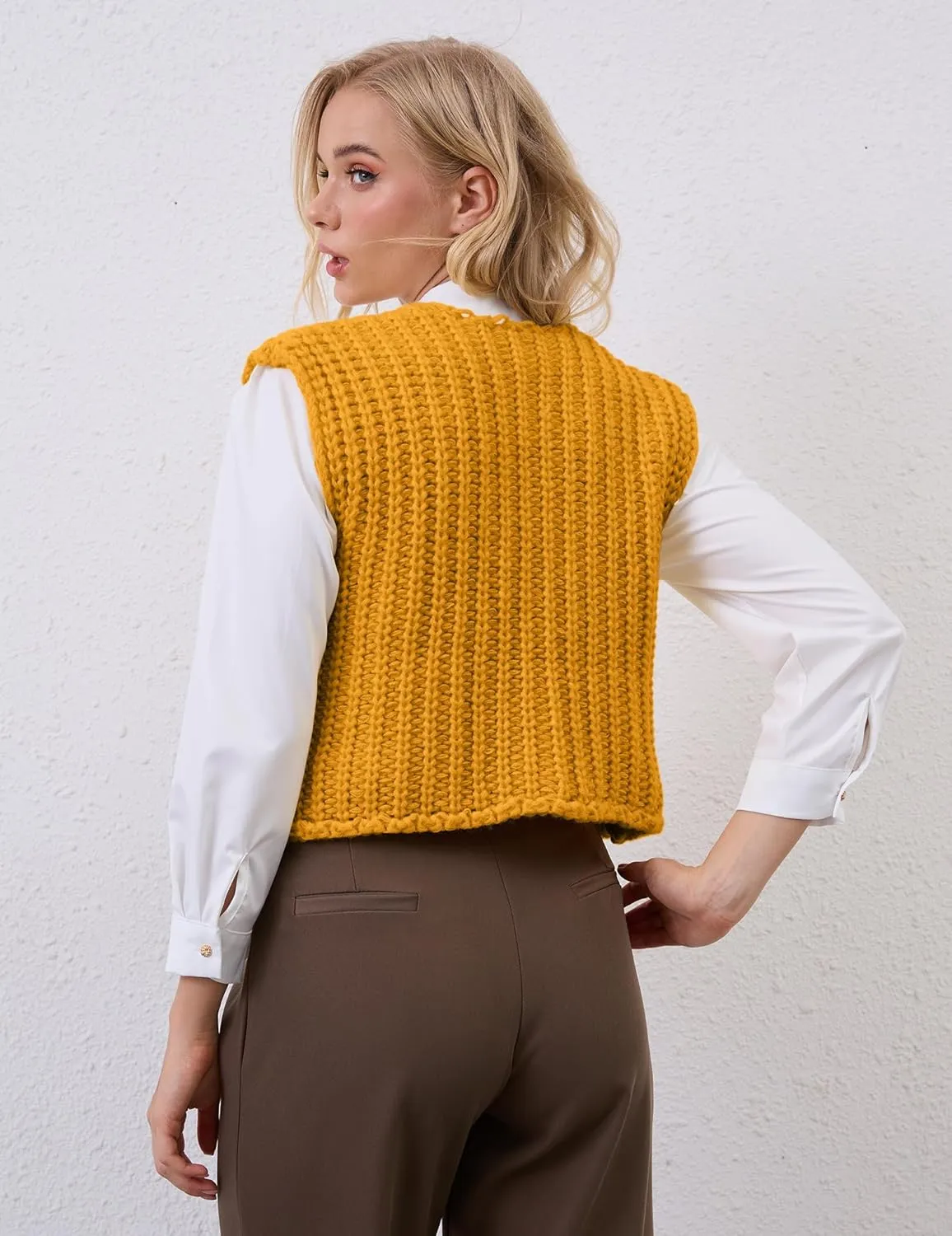 Women Crochet Knit Sweater Vest Button Up Cropped Casual Sleeveless Vest Fashion Vintage Cardigan with Pocket