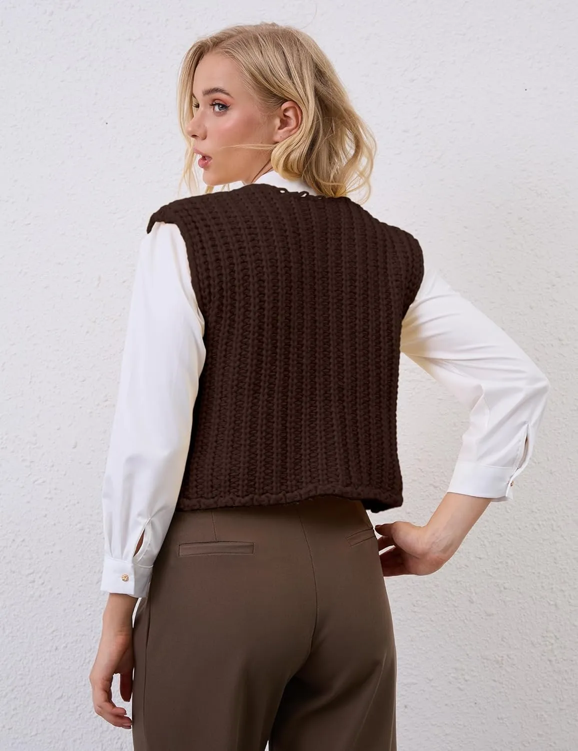 Women Crochet Knit Sweater Vest Button Up Cropped Casual Sleeveless Vest Fashion Vintage Cardigan with Pocket