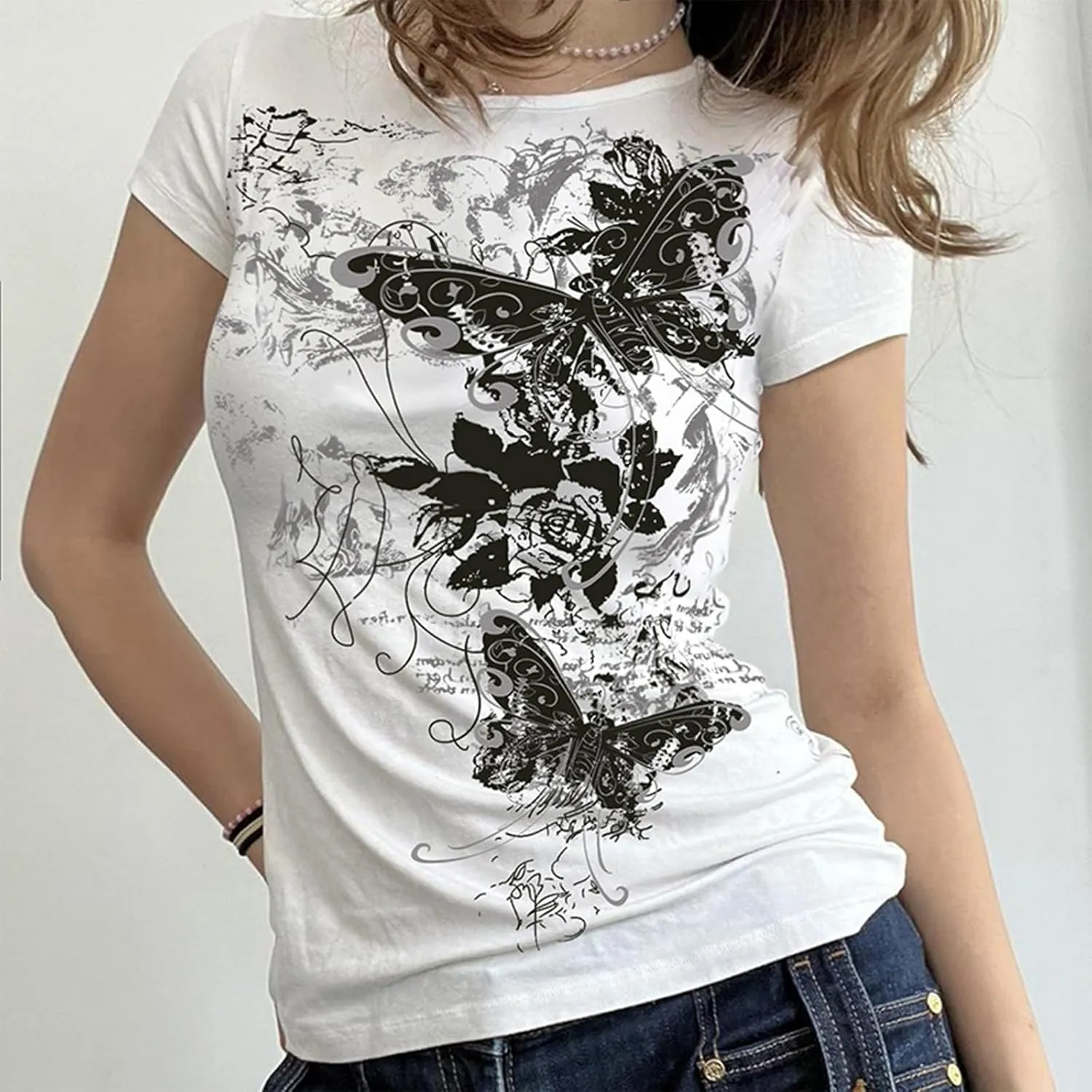 Women Y2k Grunge Shirt Goth Vintage Graphic Tee 2000s Aesthetics Short Sleeve Crewneck T-Shirt Summer Going Out Top