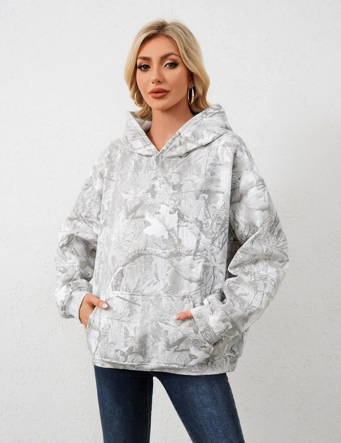 Womens Camo Hoodie Maple Leaf Print Oversized Fleece Hooded Sweatshirt Trendy Graphic Hoodie Pullover with Pocket
